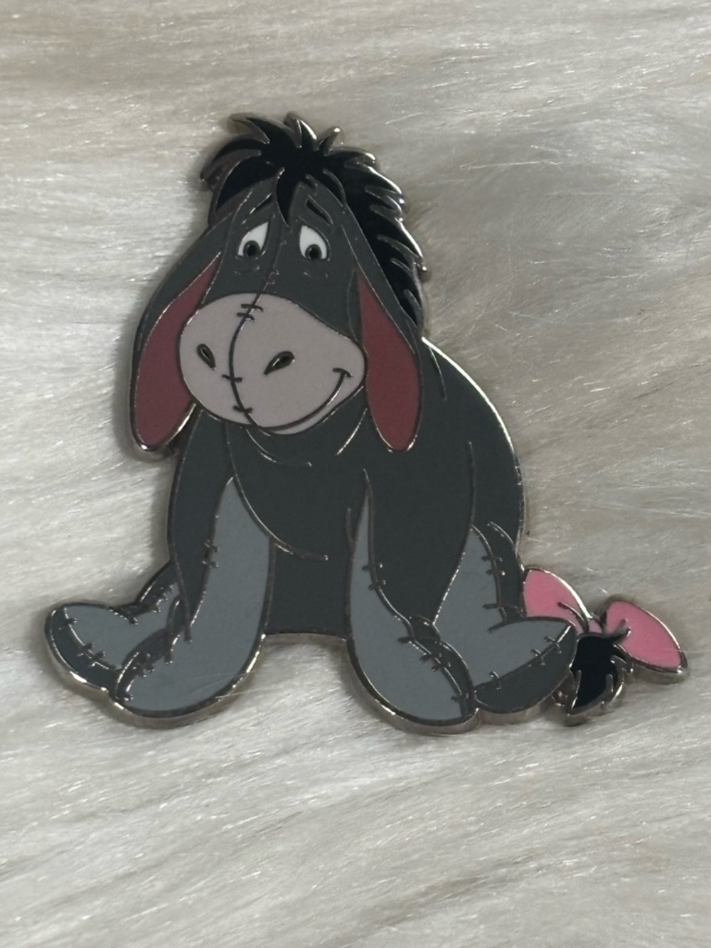 Disney Pin Eeyore Smiling Winnie the Pooh Disneyland 2008